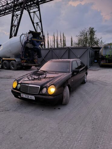 мерс такси: Mercedes-Benz E-Class: 1997 г., 2.4 л, Механика, Бензин, Седан
