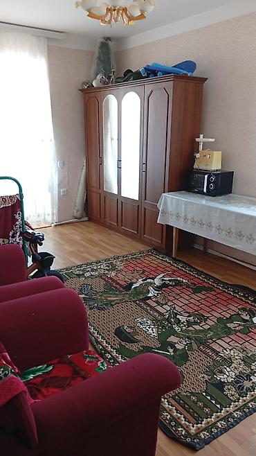 kredit ev: Gedebey r-yonu. 5mərtəbəli binanın 1ci mərtəbəsi 2otaqlı ev kiraye — 6
