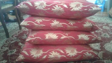 Yorğanlar, adyallar: Yorğan döşək cehizlikdi təzədi hamisi birlikdə 500 azn — 2