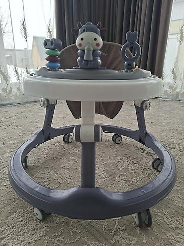 Детские ходунки: Детские ходунки с игровой панелью - Круглая устойчивая база с широким — 3