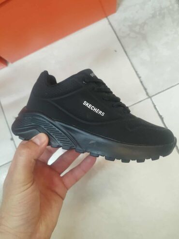 Patike: 31-36 ✅
2900 rsd +ptt 📌 — 9