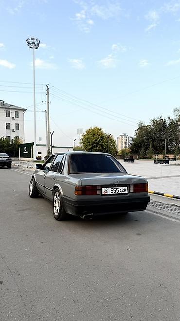 голыф 4: BMW 3 series: 1988 г., 3 л, Механика, Бензин, Седан — 4