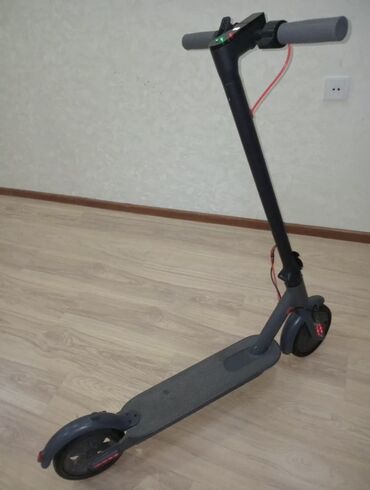 Elektrikli samokatlar: İşlənmiş Elektrik samokat 8", 501 - 750 Vt, 26 - 35 km/s, Ünvandan götürmə