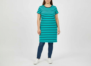 sukienki dla puszystych tanie: Women`s dress, size XL at lalafo.pl sukienki dla puszystych tanie: Women`s dress, size XL