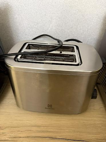 electrolux eohm6221: Electrolux paslanmayan polad tost aparatı - 2 dilimli geniş yuvalar — 1