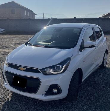 кредит машины: Chevrolet Spark: 2017 г., 1 л, Автомат, Бензин, Хэтчбэк