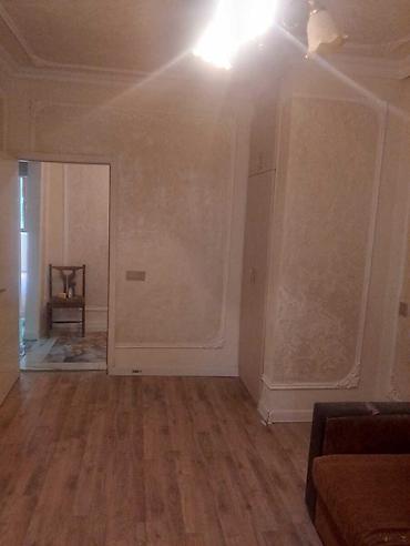 nzs kirayə: İcarəyə verilir 3 otaqlı köhnə tikili 70 m², Həzi Aslanov m. 500 — 6