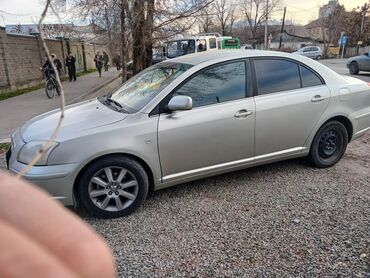 Toyota: Toyota Avensis: 2003 г., 1.8 л, Механика, Бензин, Седан