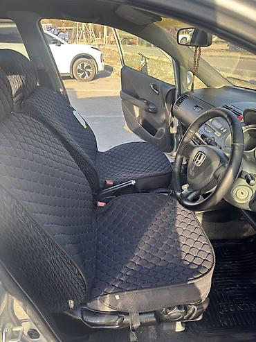 чанган бенбен е стар: Honda Fit: 2002 г., Автомат, Бензин, Хэтчбэк — 6
