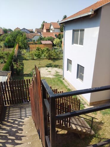 Kuće na prodaju: 350 kv. m, 6 soba — 3