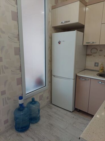 Uzunmüddətli kirayə mənzillər: Mənzil – san/qovşağı və balkon təsviri - Hamam: Divar və döşəmə — 33