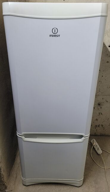 dvuhkamernyj holodilnik indesit: Холодильник Indesit, Б/у, Двухкамерный, De frost (капельный), 60 * 150 * 60