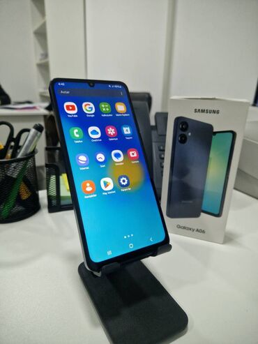 сотовый телефон fly ff249: Samsung Galaxy A06, rəng - Qara