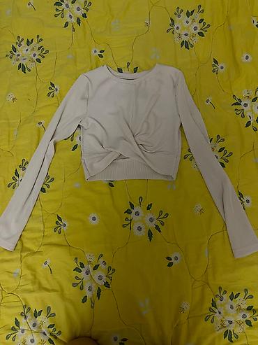 Другая женская одежда: 2 Пакета вещей за 1500 сом Самовывоз Карла Маркса Медерова Размеры — 5