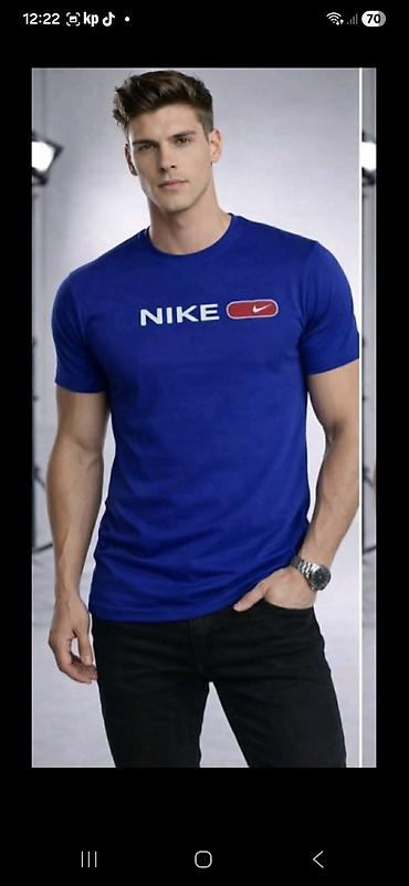 Majice: Men's T-shirt Nike, bоја - Tamnoplava — 1