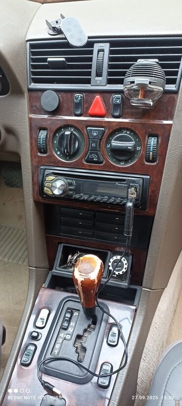 Mercedes-Benz: Mercedes-Benz C-Class: 1.8 l | 1997 il Sedan — 12