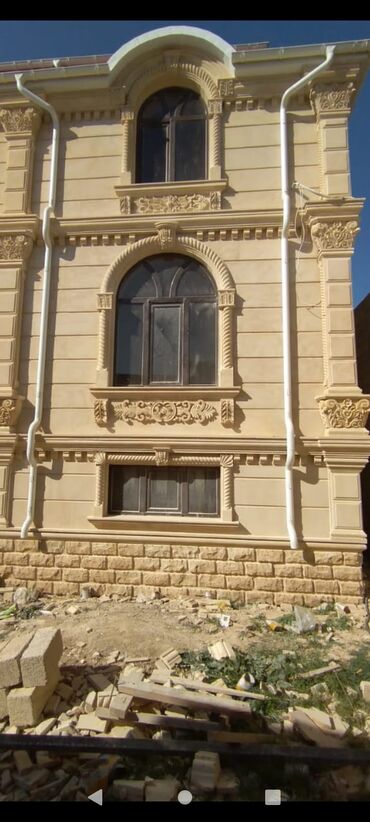 ремонт в квартире: Fasad daş işləmələri və dekorativ elementlərin hazırlanması və