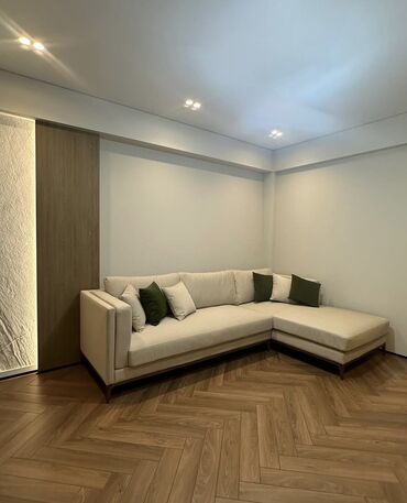 набор кухонный: Угловой диван, C подушками