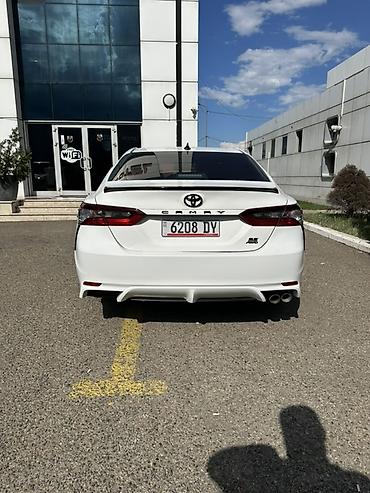 4 vd: Toyota Camry: 2022 г., 2.5 л, Автомат, Бензин, Седан — 6