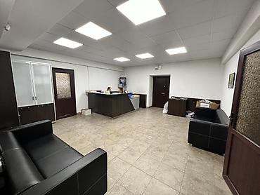 Продажа офисов: Продажа офисов 275 м², С ремонтом, С мебелью, Многоэтажное здание, Цокольный этаж этаж — 3