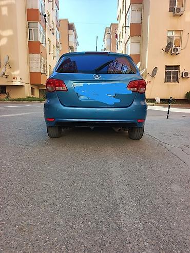 muherrik qoruyucu: BAIC (BAW) hatchback, mavi rəng, şəhər üçün yığcam və qənaətcil model — 4