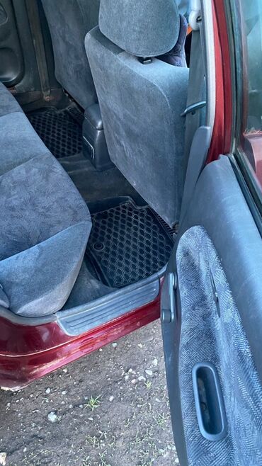 Mitsubishi: Mitsubishi Lancer: 1998 г., 1.3 л, Автомат, Бензин, Седан — 7