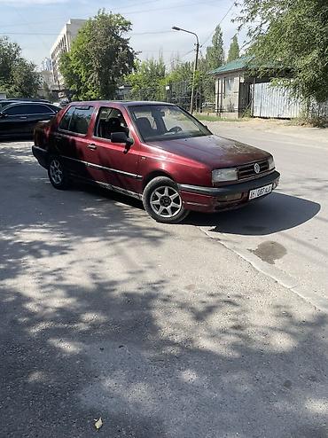 vento: Volkswagen Vento: 1994 г., 1.8 л, Механика, Бензин, Седан — 1
