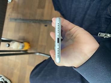восьмой iphone: IPhone 8, Б/у, 64 ГБ, Белый, Чехол, 96 % — 3