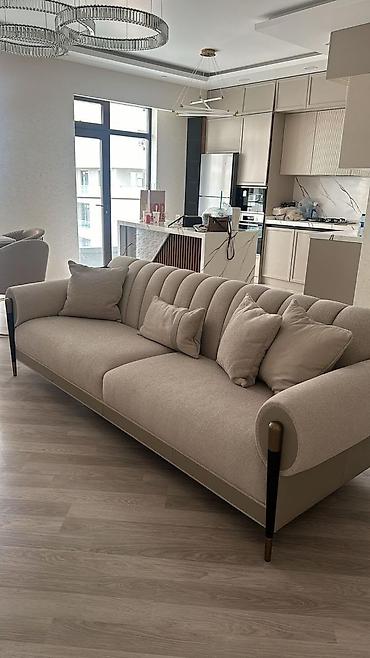 Cavalli conceptden alinib -baha alinib tecili satilir. 600azn. İdeal