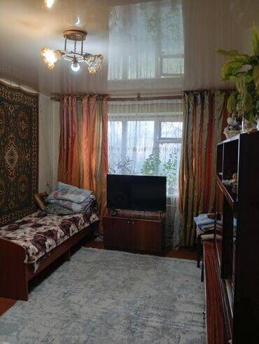 квартира моладая гвардия: 2 комнаты, 40 м², Хрущевка, 1 этаж