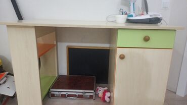 Парты: Все б/у по хорошей цене район көк жар круговой — 2