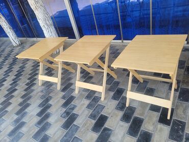 manikür stolu: Yeni, Kvadrat masa, 7 stul, Qatlanan çemodan, Taxta, Azərbaycan