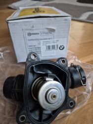 диски на x5: BMW üçün termostat korpusu – 88°C Məhsul: Termostat Housing 88°C