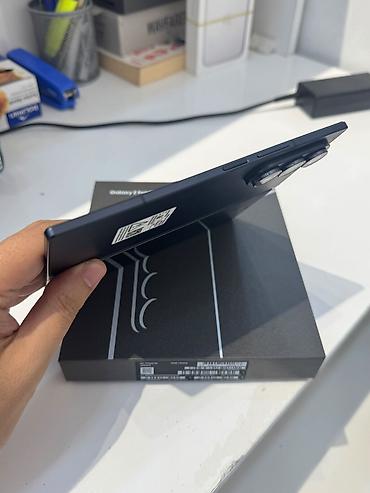 z fold 3 ekran: Samsung Galaxy Z Fold 7, 256 GB, rəng - Qara, Barmaq izi — 3
