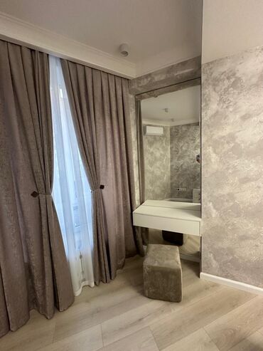 Долгосрочная аренда квартир: 3 комнаты, Агентство недвижимости, Без подселения, С мебелью полностью — 2