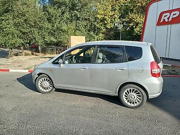Продажа авто: Honda Jazz: 2003 г., 1.3 л, Вариатор, Бензин, Хэтчбэк — 3