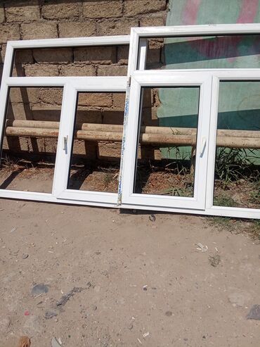 tulpan hamam ucun: Hamam üçün İşlənmiş Plastik qapı Zamok ilə, Ünvandan götürmə