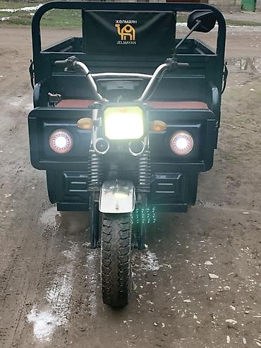 Легкий грузовой транспорт: Легкий грузовик, 2 т — 2