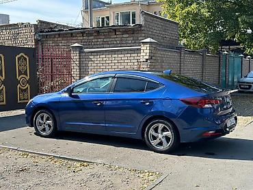 Продажа авто: Hyundai Elantra: 2020 г., 2 л, Автомат, Бензин, Седан — 4