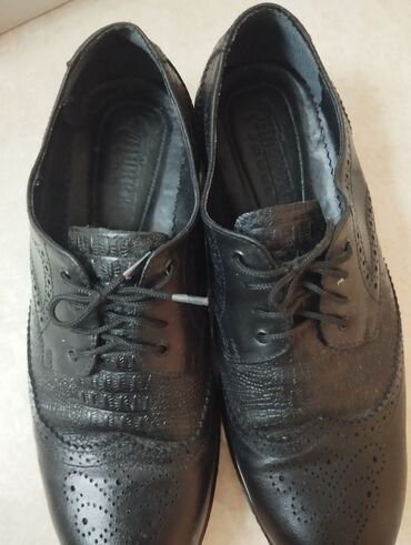 Ayaqqabılar: Kişi klassik ayaqqabısı – broq üslubunda - Rəng: qara - Ölçü: 43 — 11