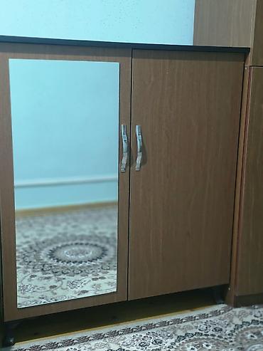 Dolab-asılqanlar: Tecili satilir!!! Aynalı komod/dolab - Material: ağac teksturalı — 3