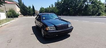 w202 duman: Mercedes-Benz C-Class (W202) sedan - Korpus: 4 qapılı sedan, qara — 2