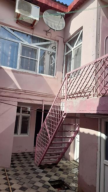 bulbulə: Suraxani rayonu Bül-bülə qesebesinde həyət evi satılır Bir Həyətdə 2 — 6