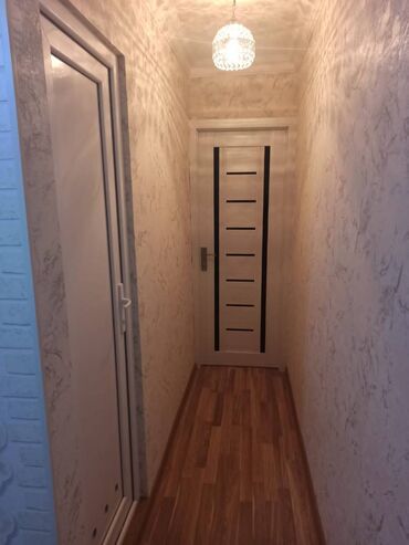 Uzunmüddətli kirayə mənzillər: Nizani rayonu Neftçilər,xalqlar metrosunun yaxınlığında köhnə tikili 5 -da lalafo.az — 15 Uzunmüddətli kirayə mənzillər: Nizani rayonu Neftçilər,xalqlar metrosunun yaxınlığında köhnə tikili 5 — 15