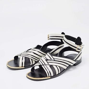 Basanoşka və səndəllər: Orginal Salvatore Ferragamo qadın sandal cox az geyilib — 1