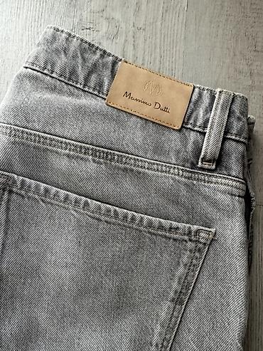 мужской одежды: Серые джинсы Massimo Dutti
38 размер — 2