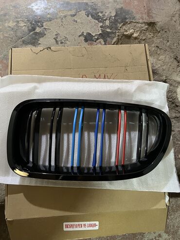 radiator barmaqlığı: BMW F10, 2014 г., Оригинал, Германия, Б/у