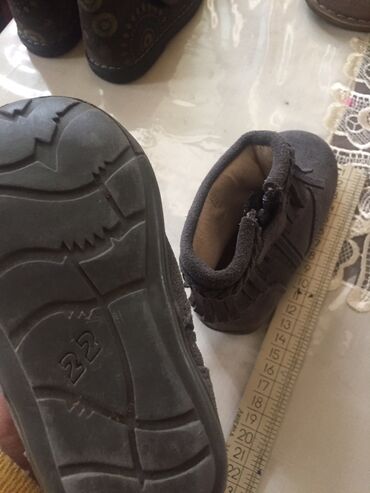 Uşaq ayaqqabıları: Botinkalar, sapoqlar 1-4 yashli uwaqlarchun chox rahat . Her bir -da lalafo.az — 10 Uşaq ayaqqabıları: Botinkalar, sapoqlar 1-4 yashli uwaqlarchun chox rahat . Her bir — 10