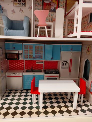 Oyuncaqlar: Продаётся игровой деревянный домик для кукол Entertainer, с мебелью и — 10