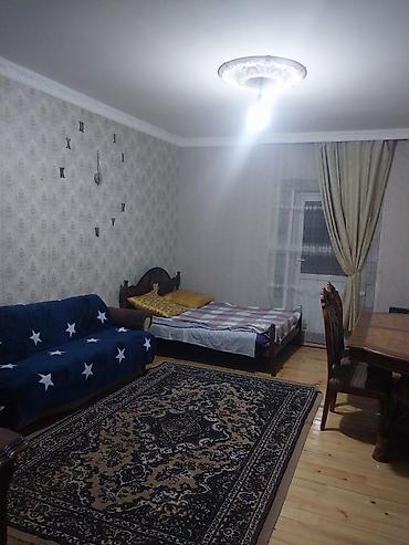 Kirayə evlər: Nasosnu,Şirvan massivi,hərbi hissənin yaxınlığında 2 otaqlı,həyət evi — 3